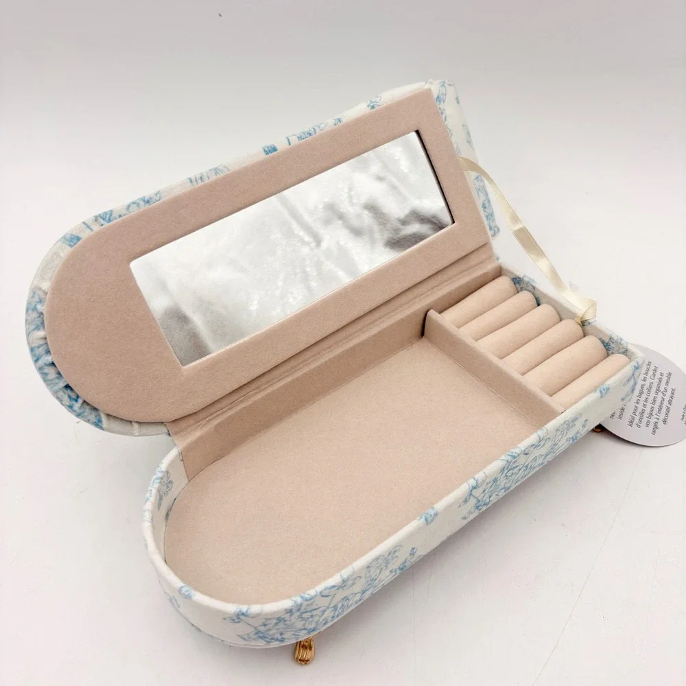 N/A charming miniature